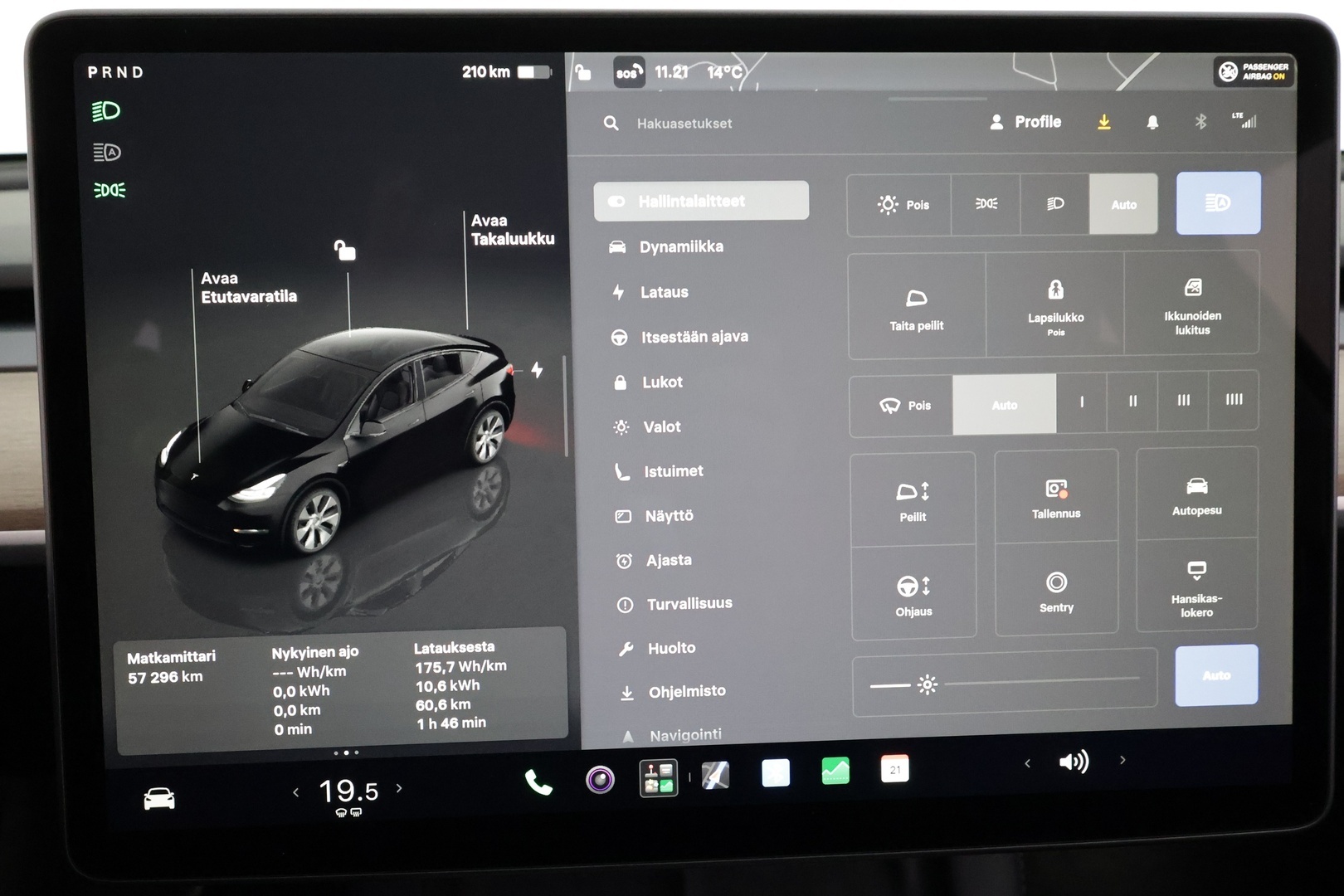 TESLA Model Y 2023