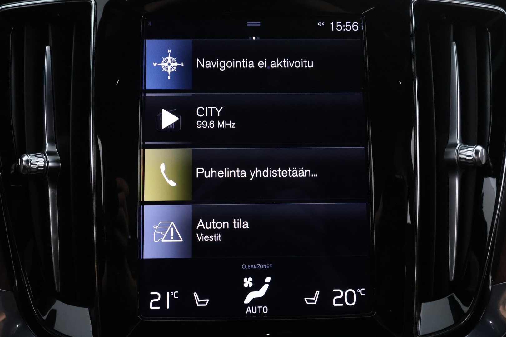 VOLVO V60 2021