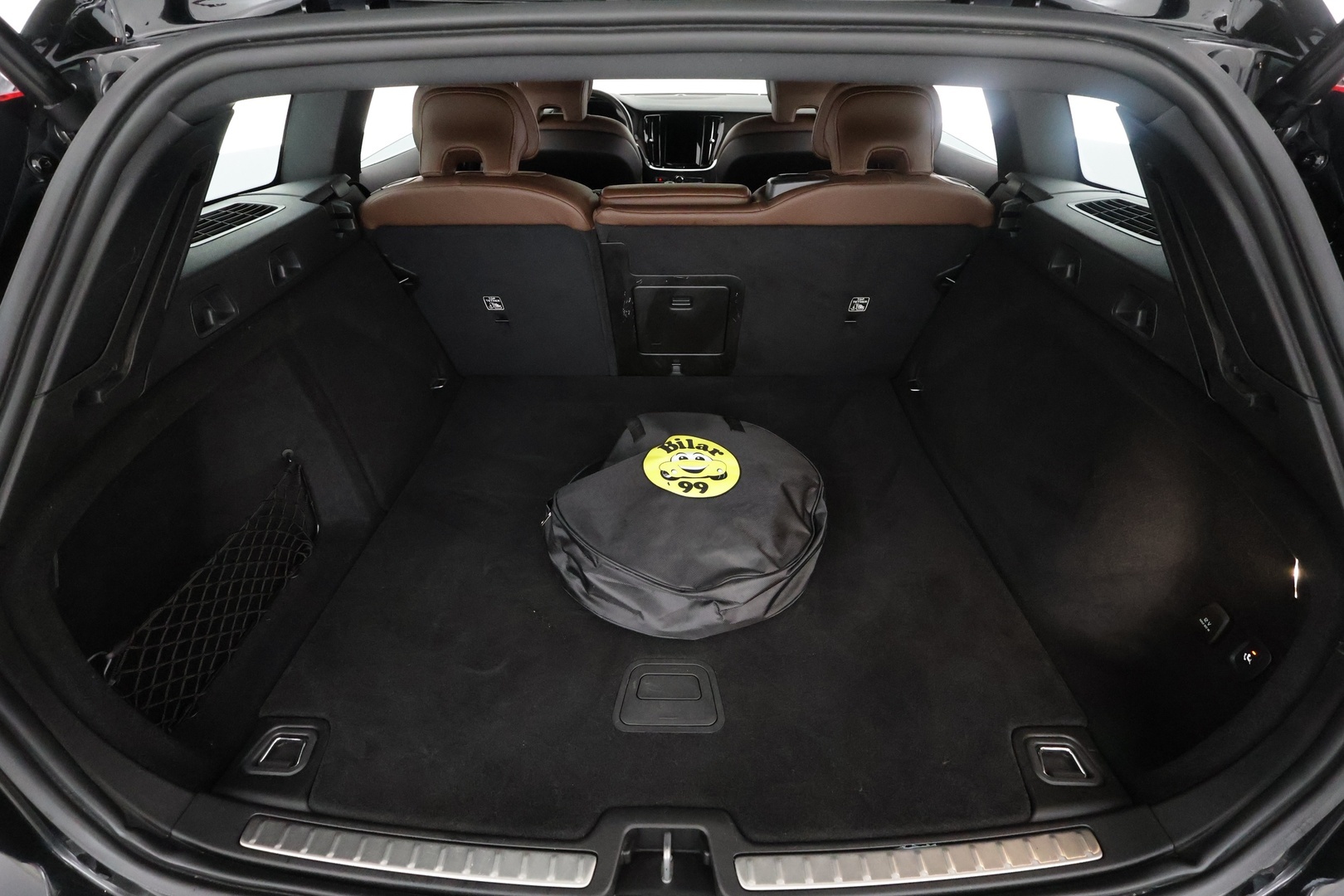 VOLVO V60 2021