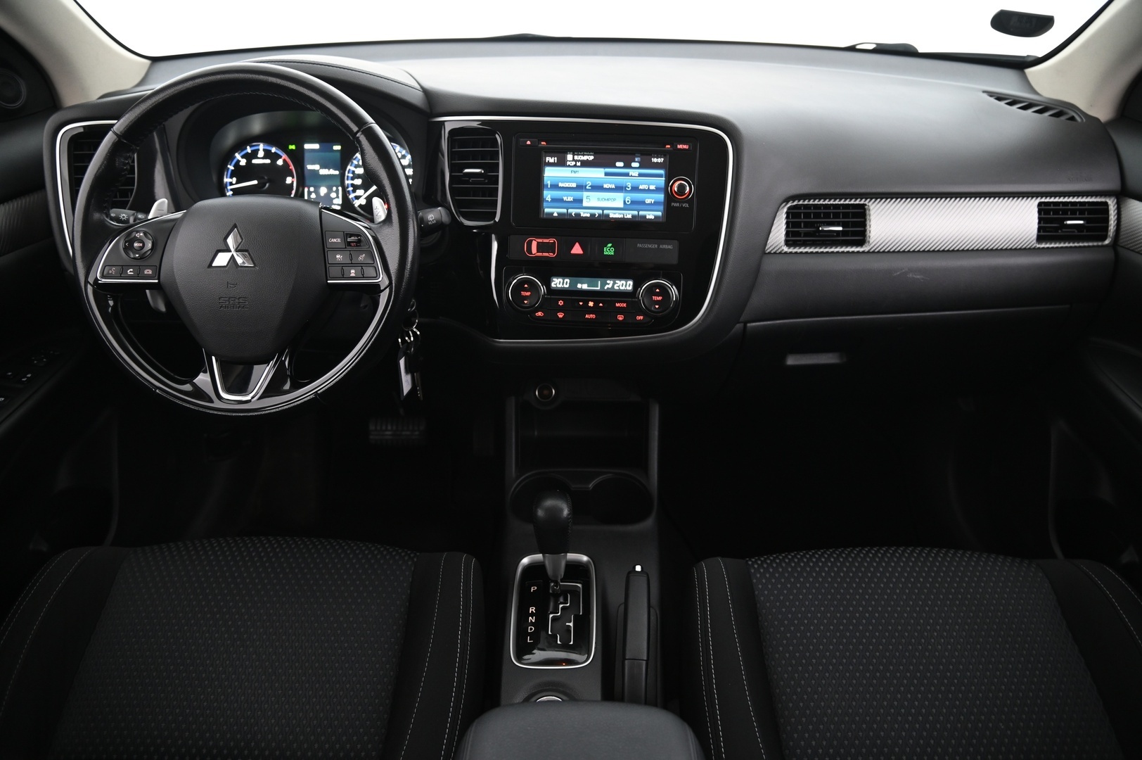 MITSUBISHI Outlander 2016