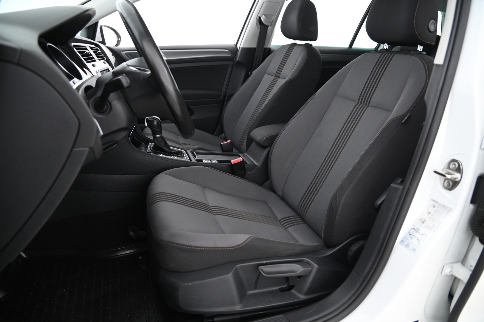 VOLKSWAGEN Golf 2017