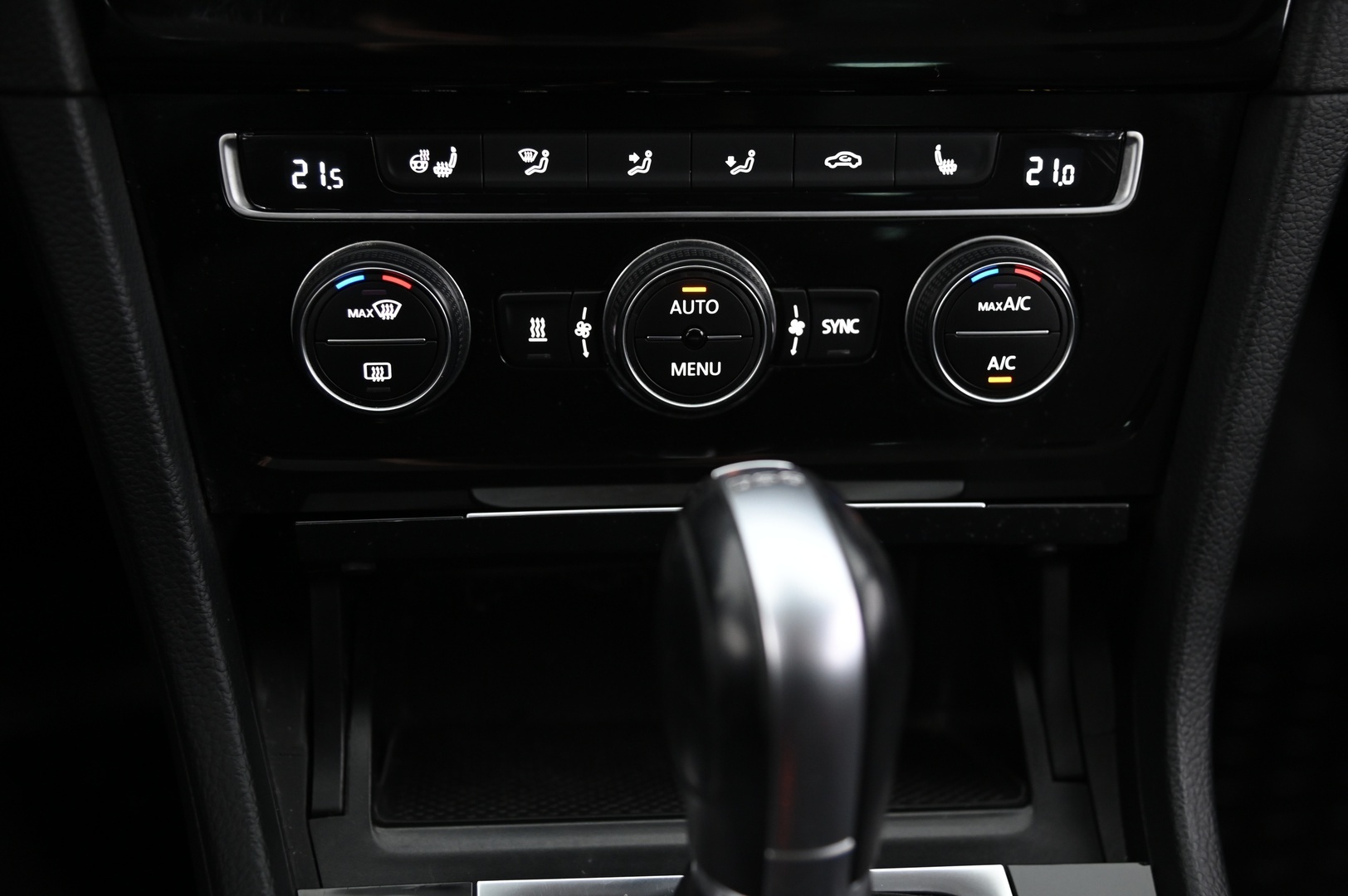 VOLKSWAGEN Golf 2017