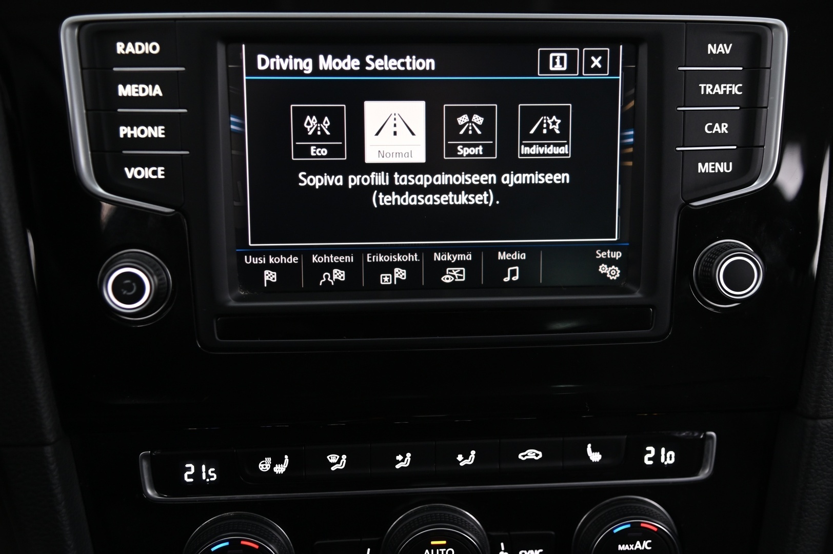 VOLKSWAGEN Golf 2017