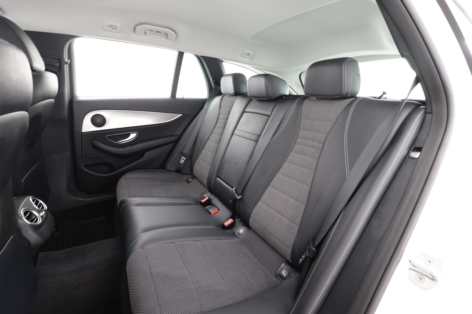 MERCEDES-BENZ E 2018