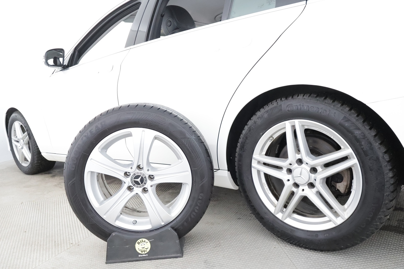 MERCEDES-BENZ E 2018