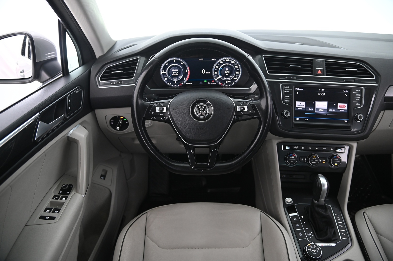 VOLKSWAGEN Tiguan 2017