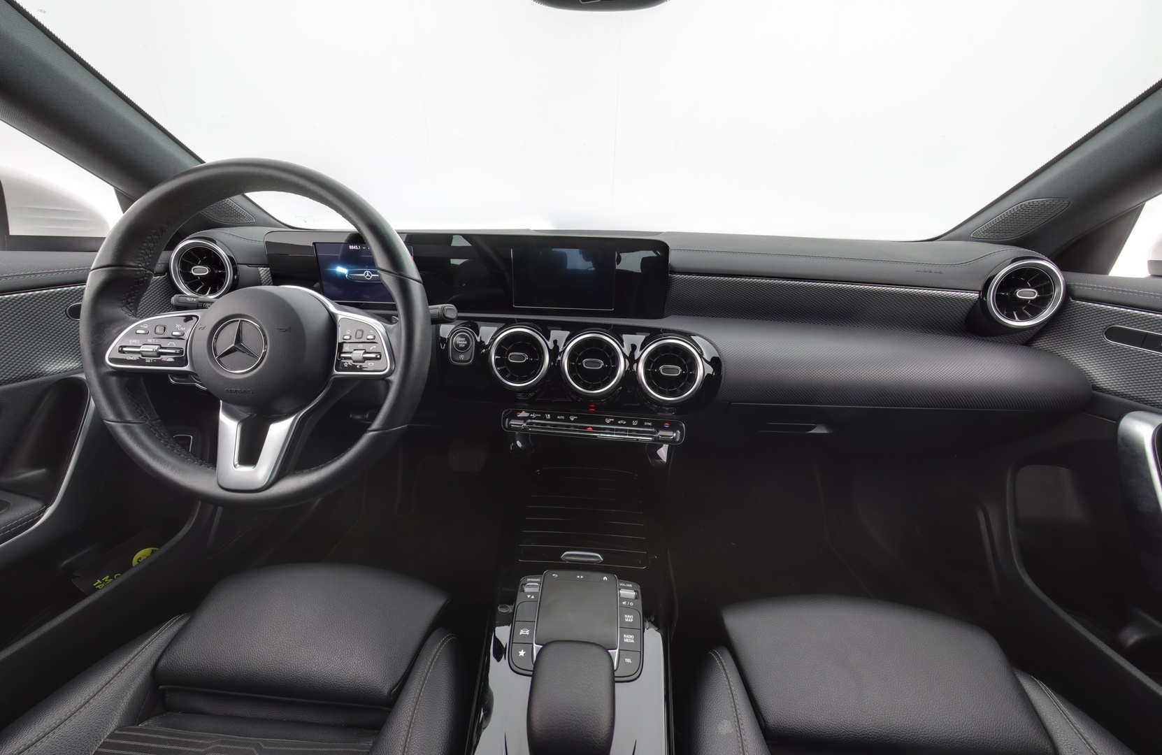 MERCEDES-BENZ CLA 2021