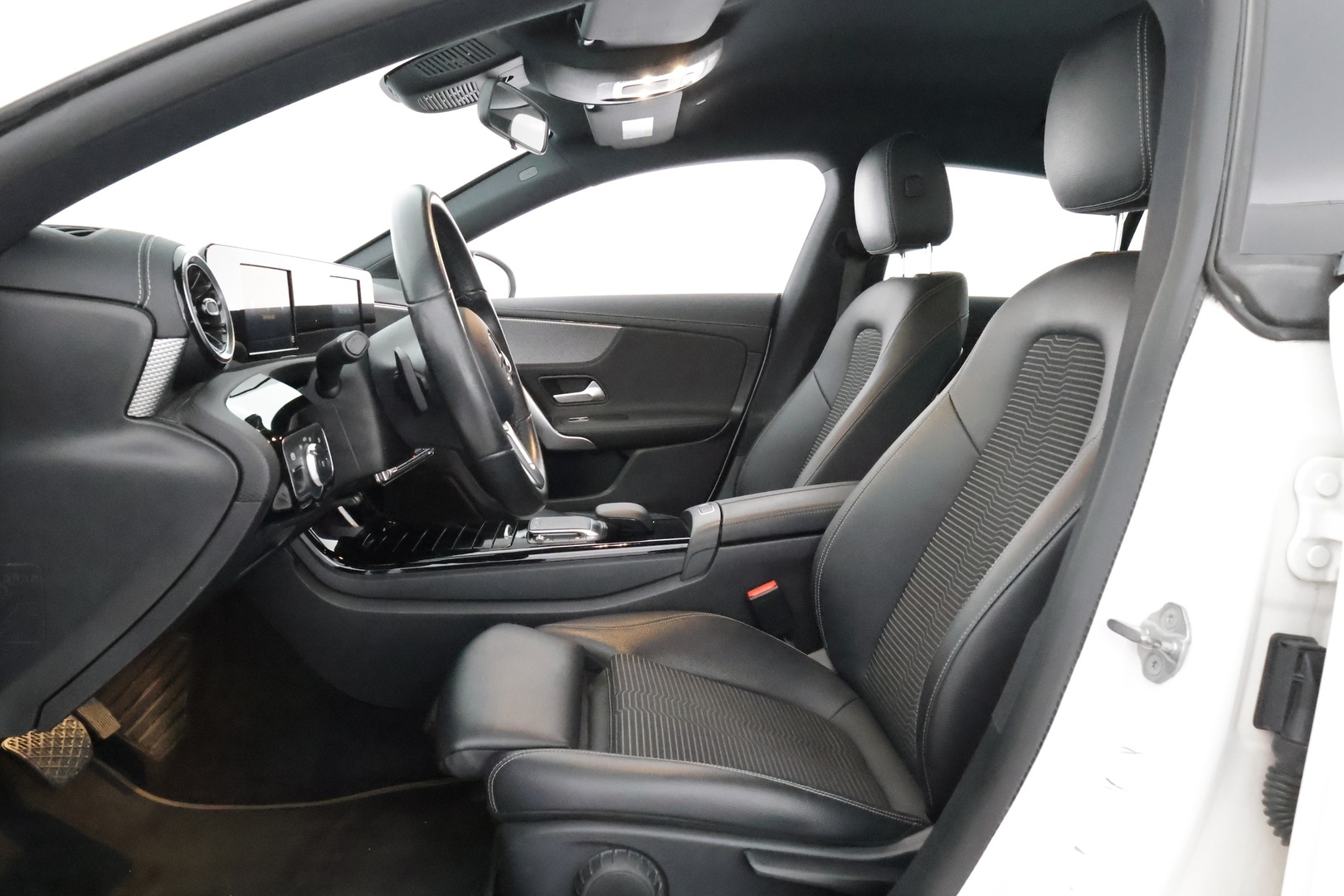 MERCEDES-BENZ CLA 2021