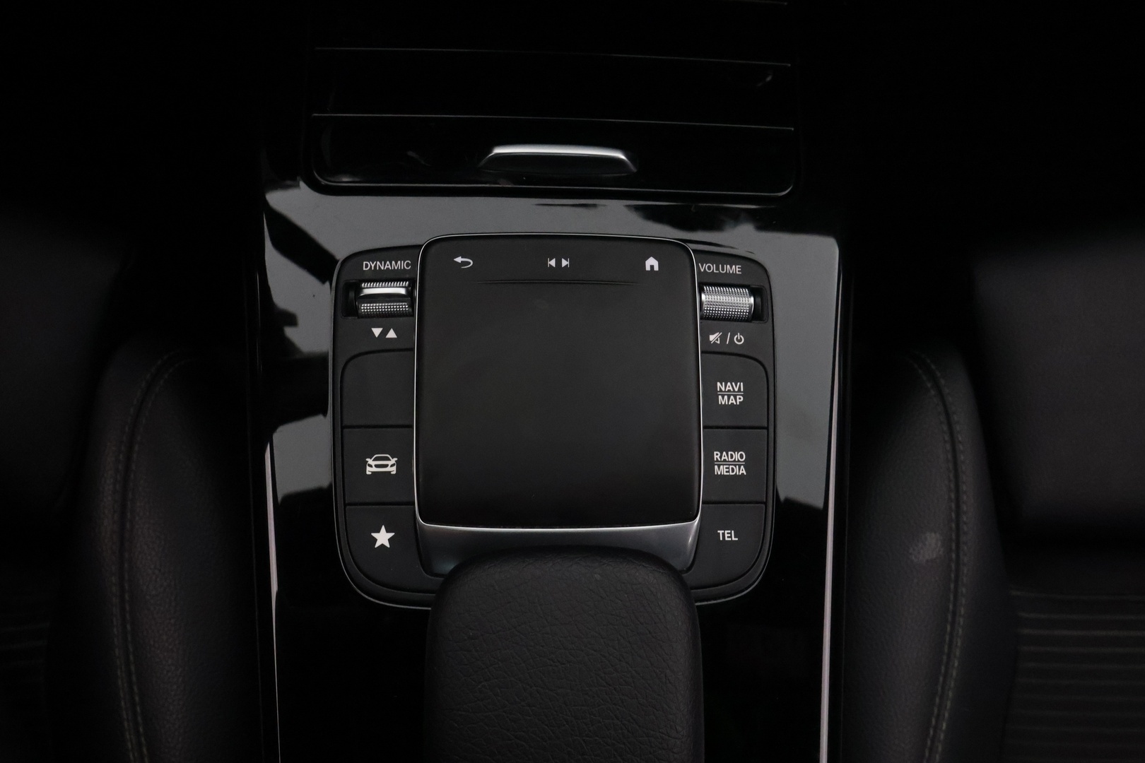 MERCEDES-BENZ CLA 2021