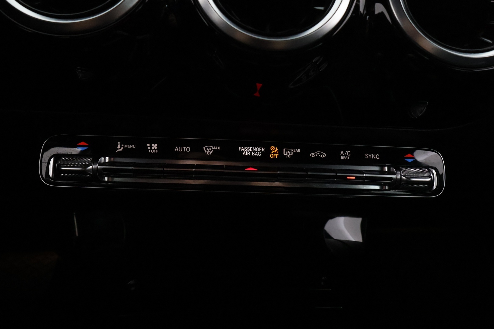 MERCEDES-BENZ CLA 2021