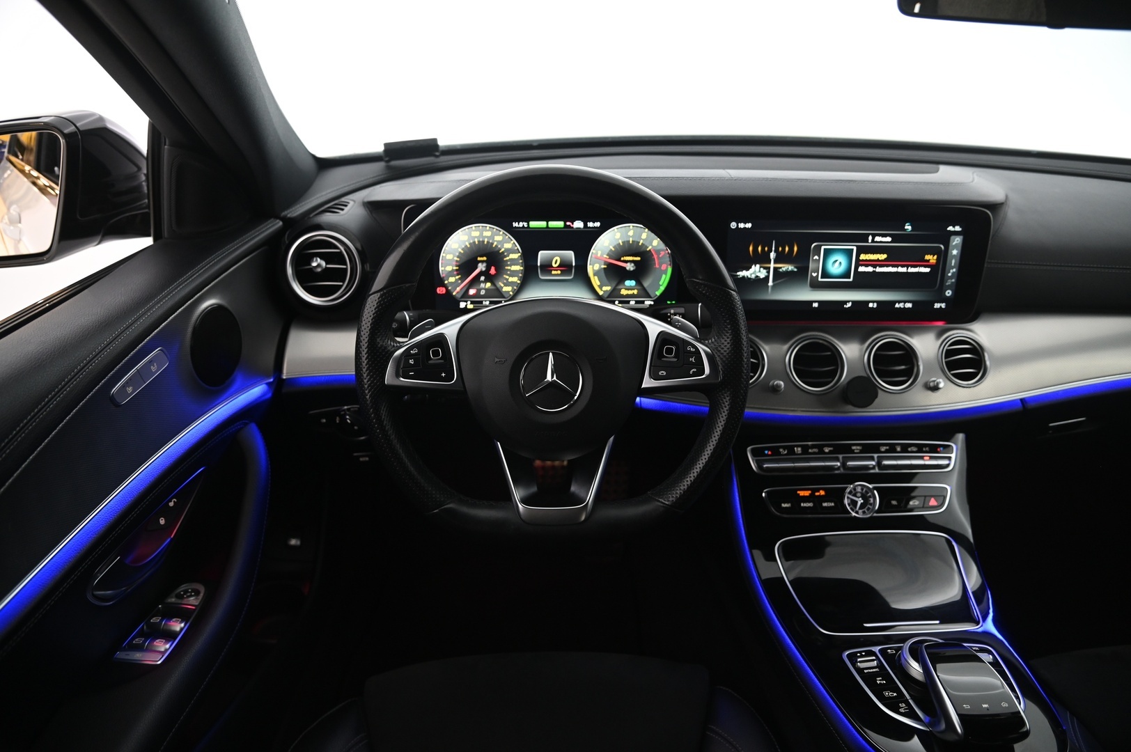 MERCEDES-BENZ E 2018