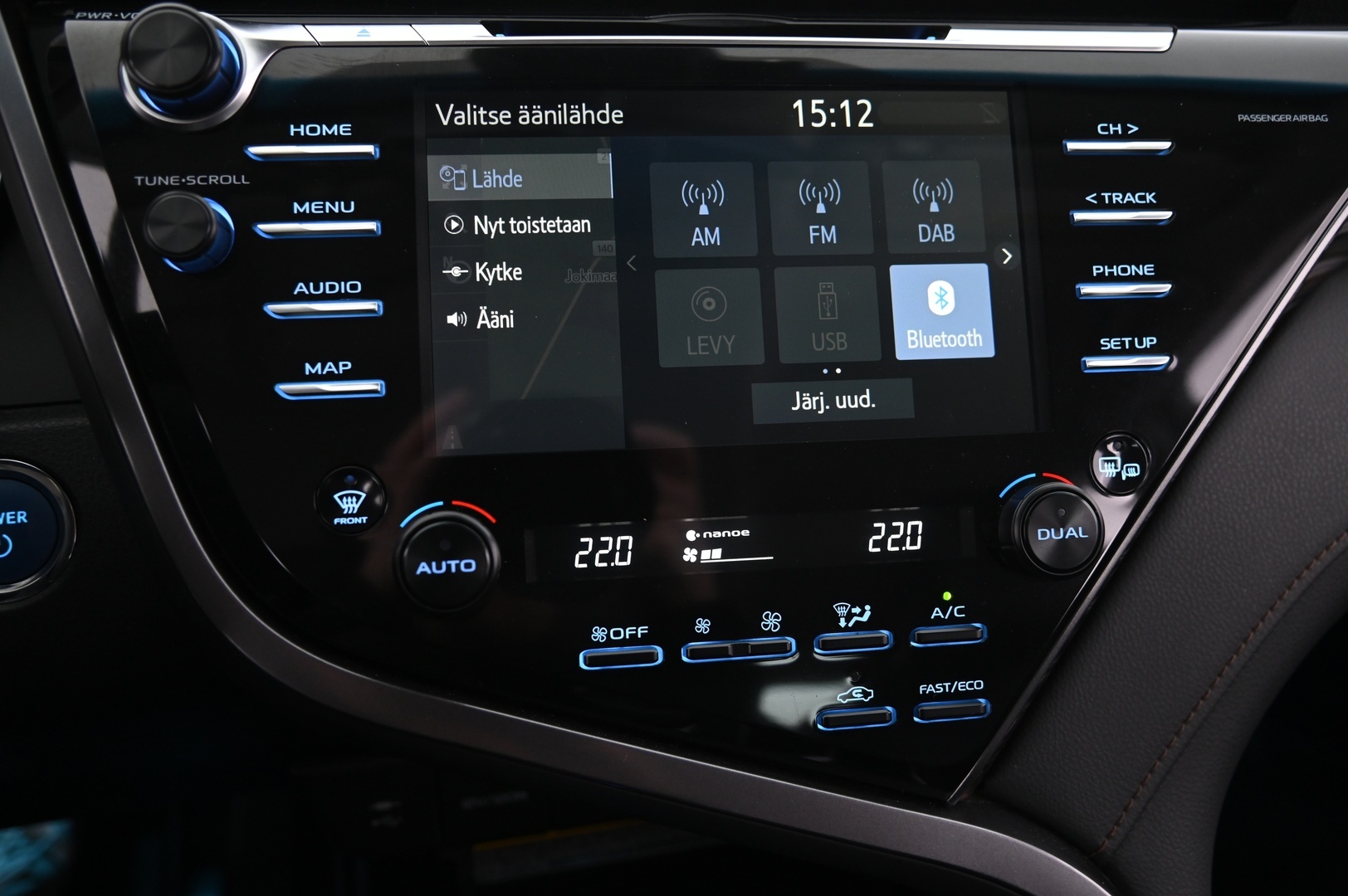 TOYOTA Camry 2019