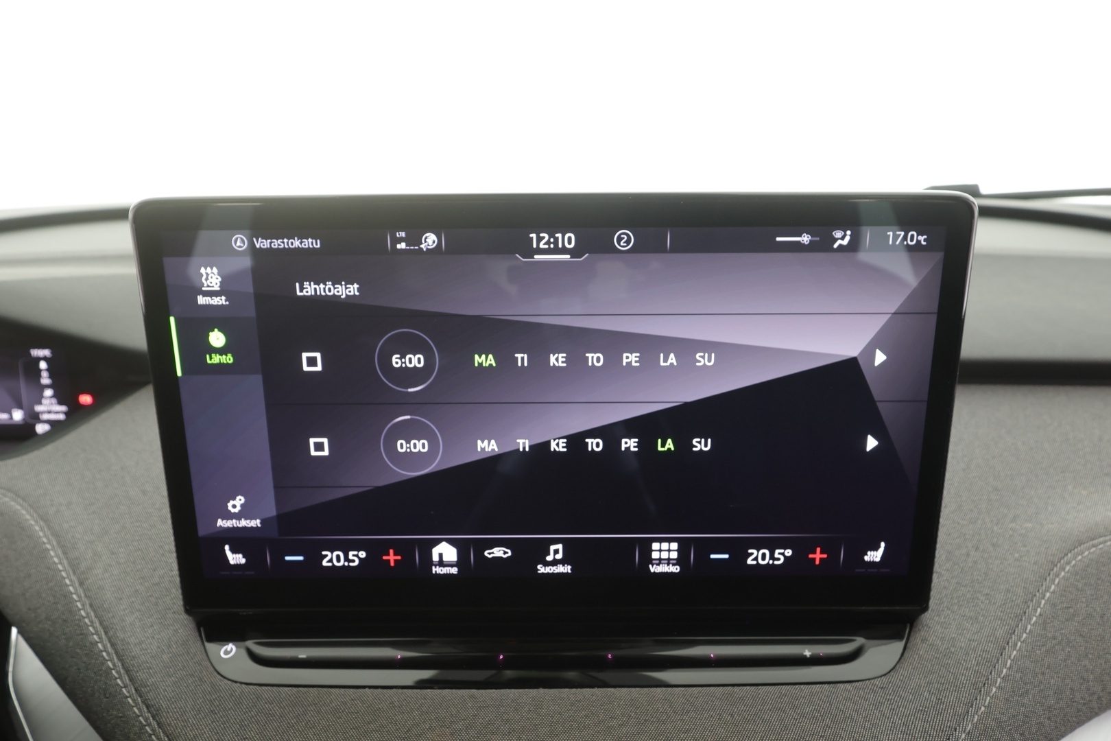 SKODA Enyaq 2023