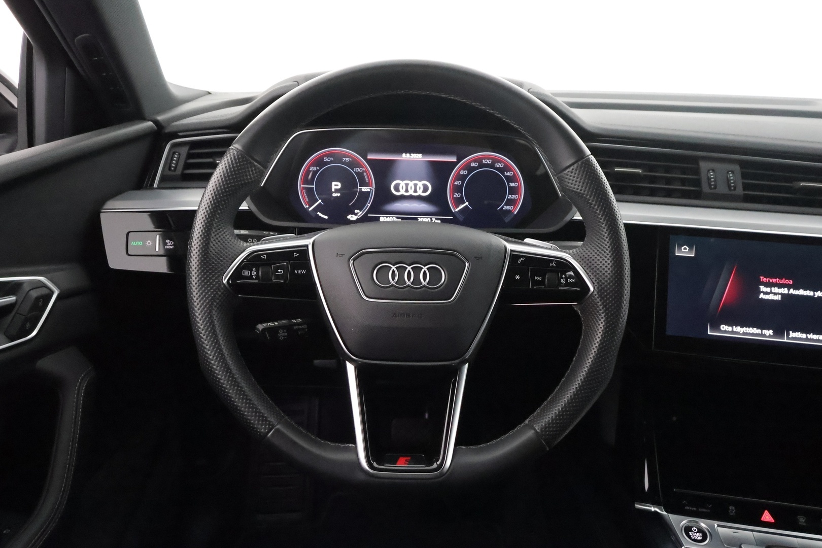 AUDI e-tron 2022