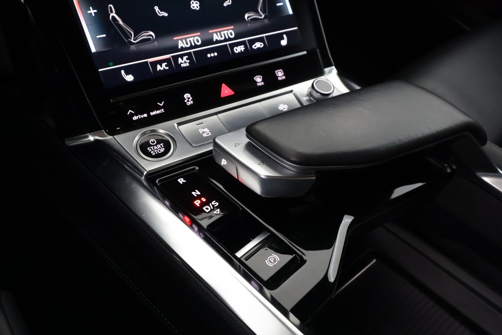 AUDI e-tron 2022