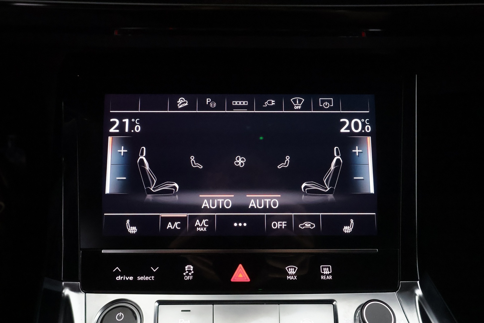 AUDI e-tron 2022
