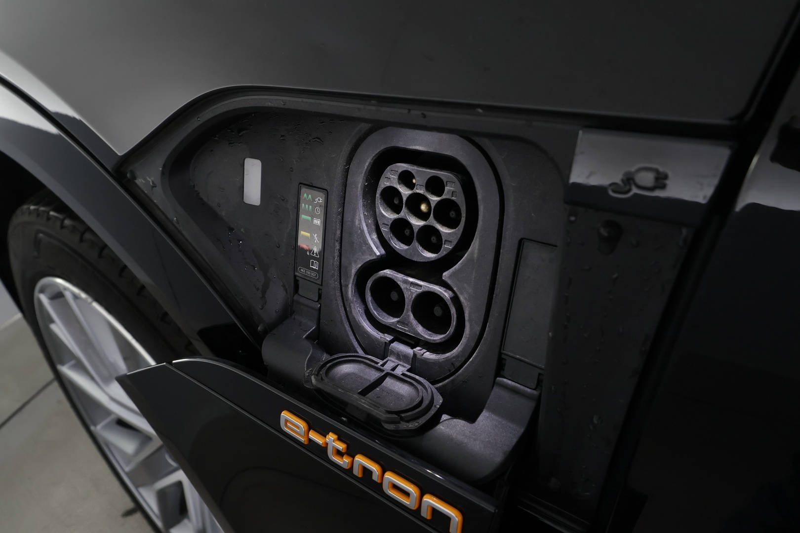 AUDI e-tron 2022