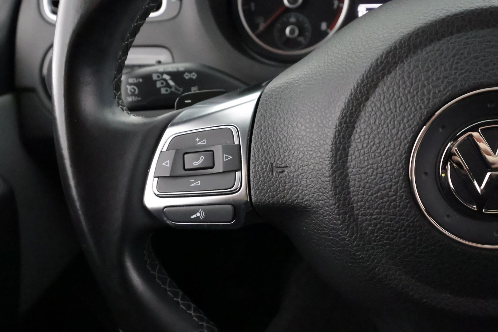 VOLKSWAGEN Polo 2014