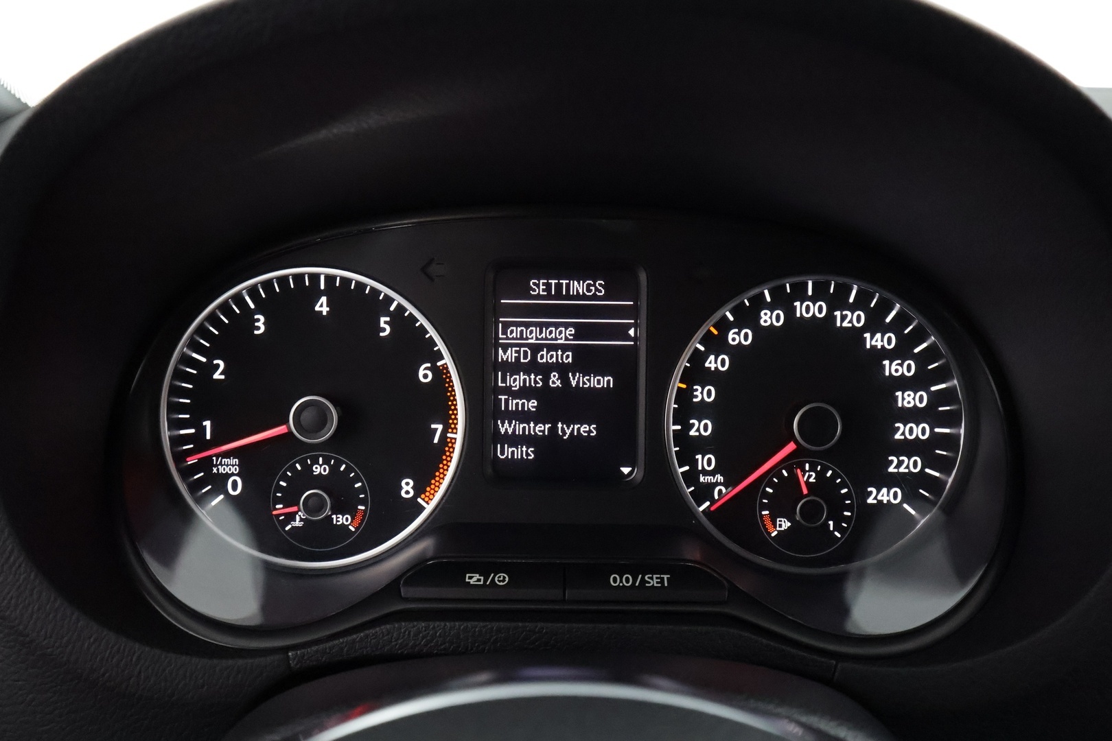 VOLKSWAGEN Polo 2014