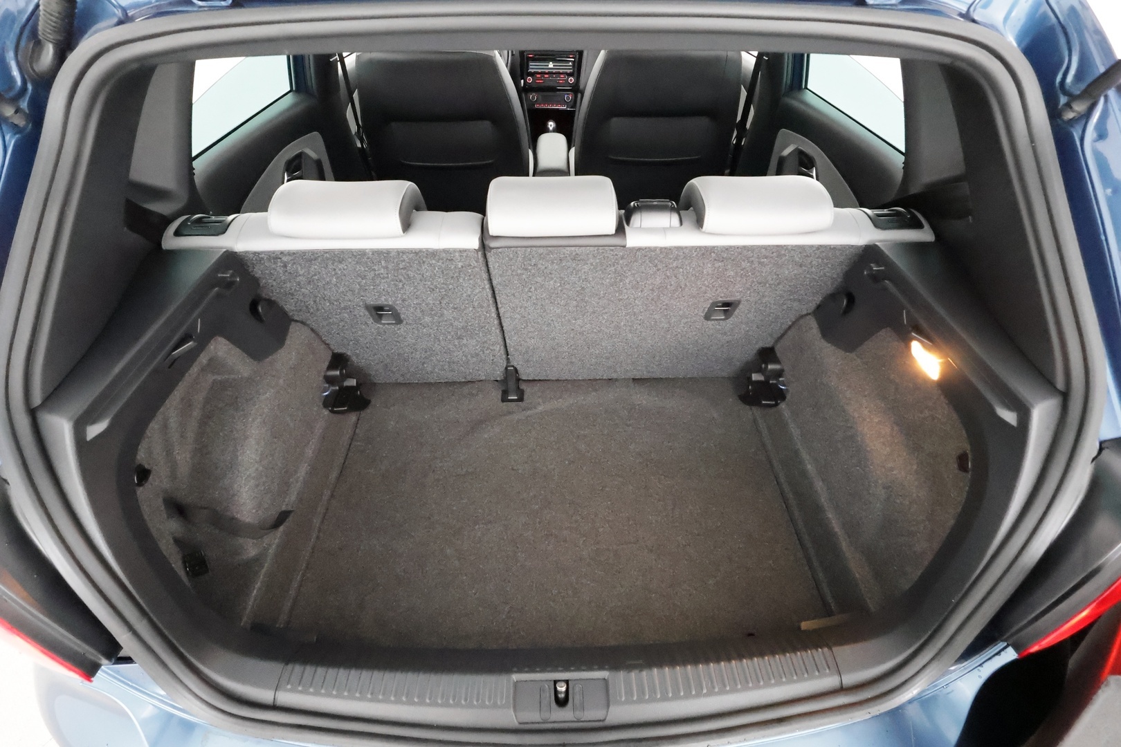 VOLKSWAGEN Polo 2014