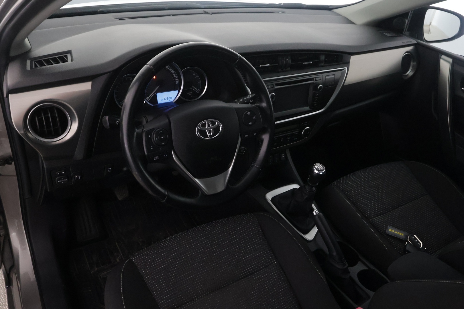 TOYOTA Auris 2014