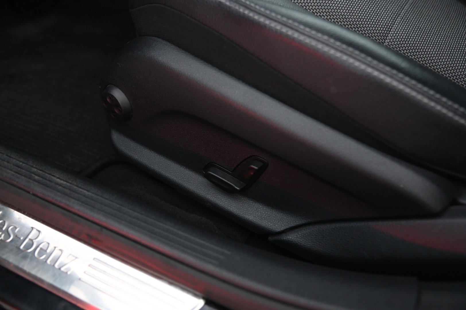 MERCEDES-BENZ C 2014