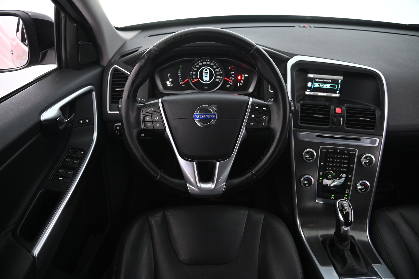 VOLVO XC60 2016