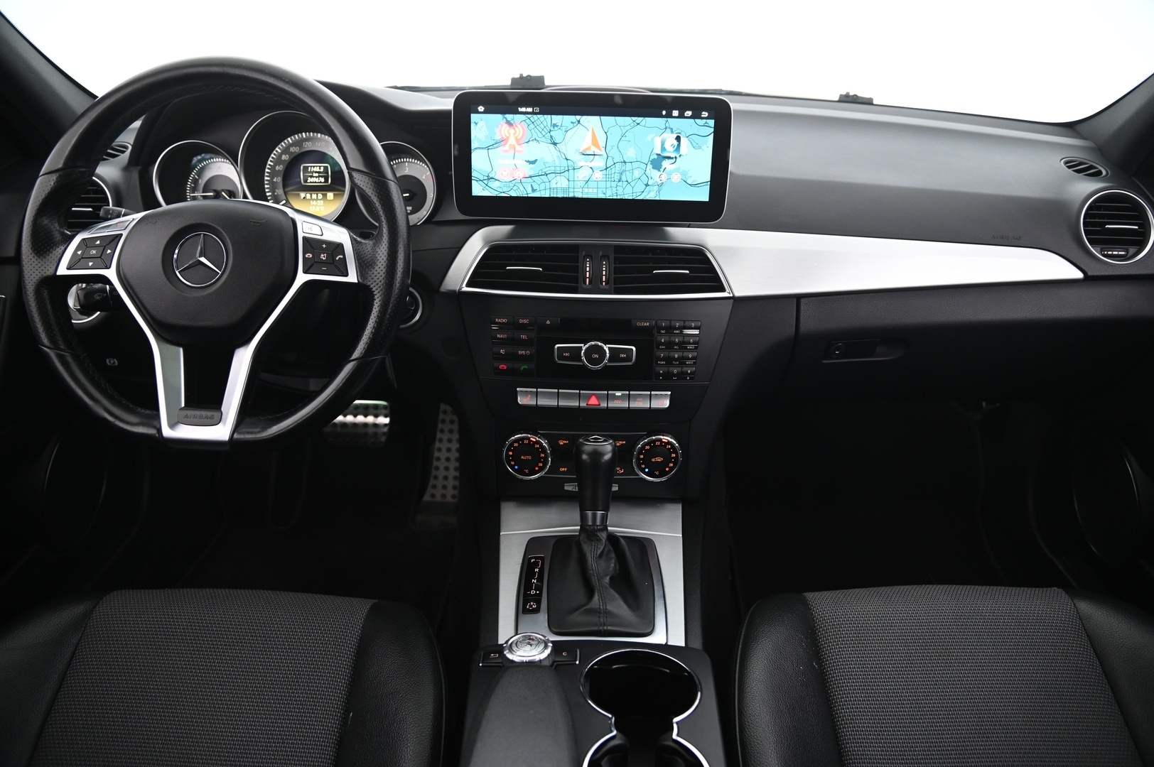 MERCEDES-BENZ C 2011