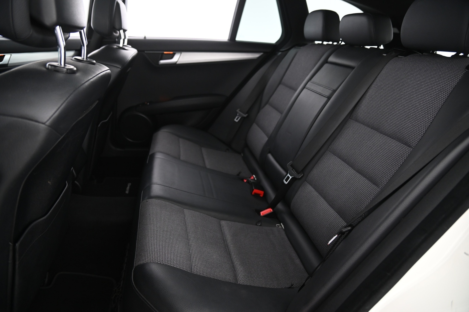 MERCEDES-BENZ C 2011
