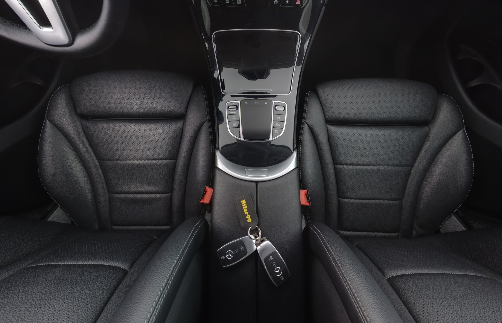 MERCEDES-BENZ GLC 2021