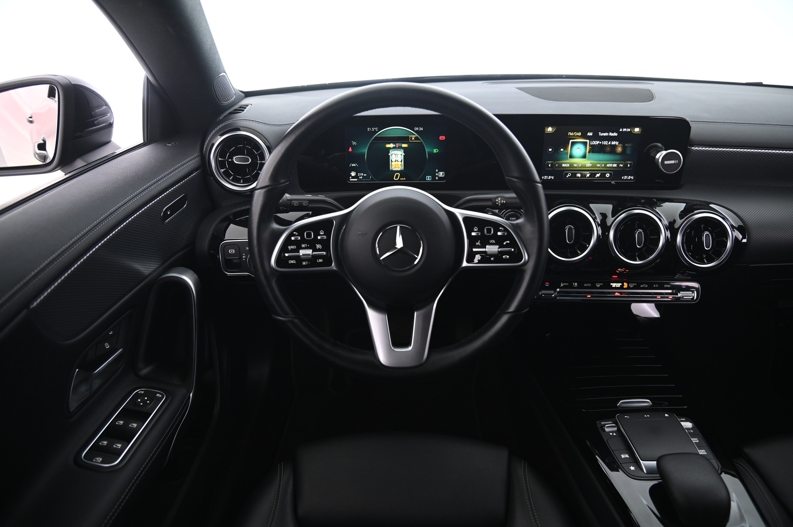 MERCEDES-BENZ CLA 2021