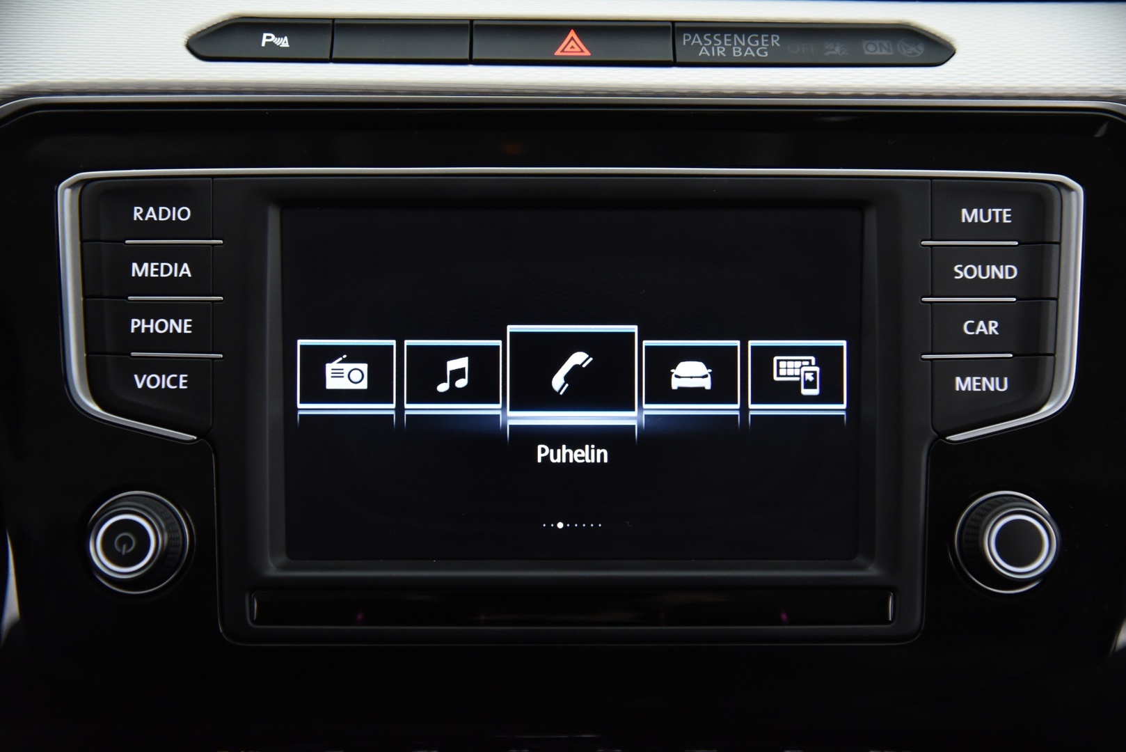 VOLKSWAGEN Passat 2017
