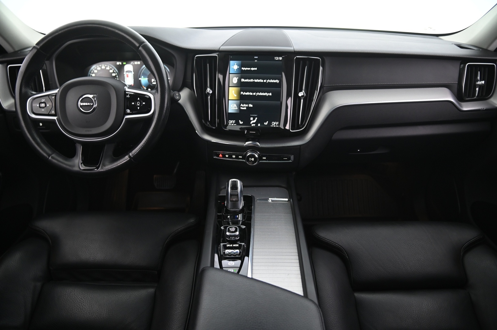 VOLVO XC60 2018