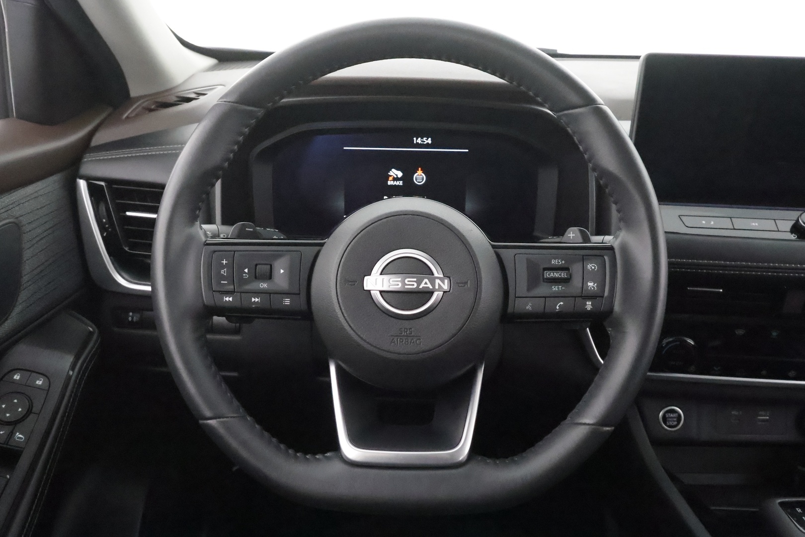 NISSAN X-Trail 2024