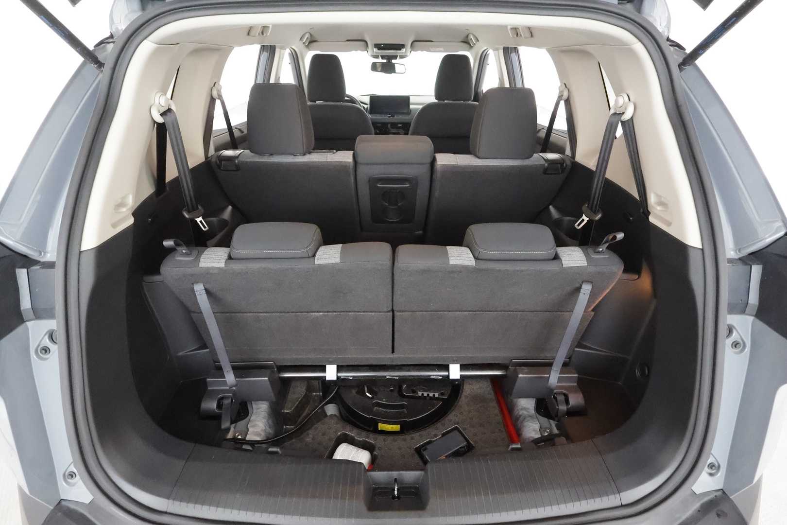 NISSAN X-Trail 2024