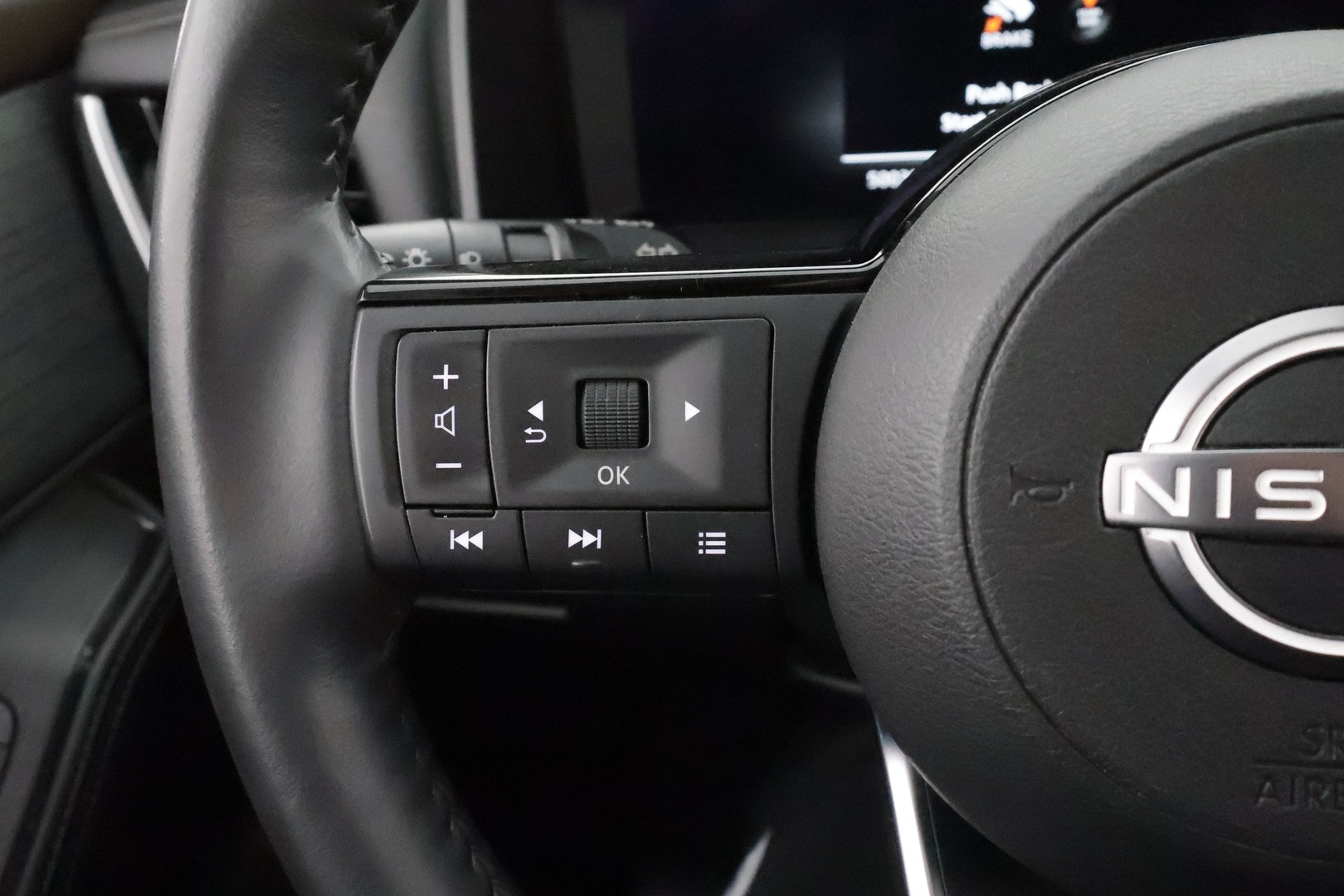NISSAN X-Trail 2024