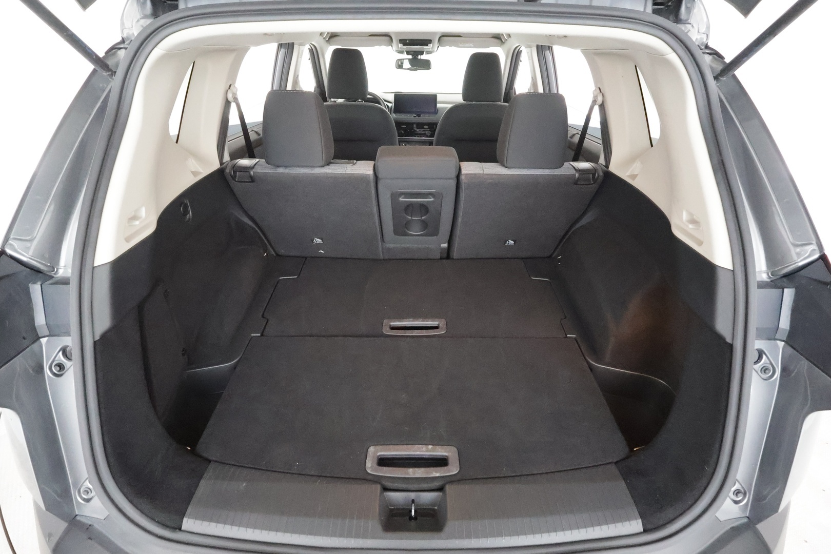 NISSAN X-Trail 2024