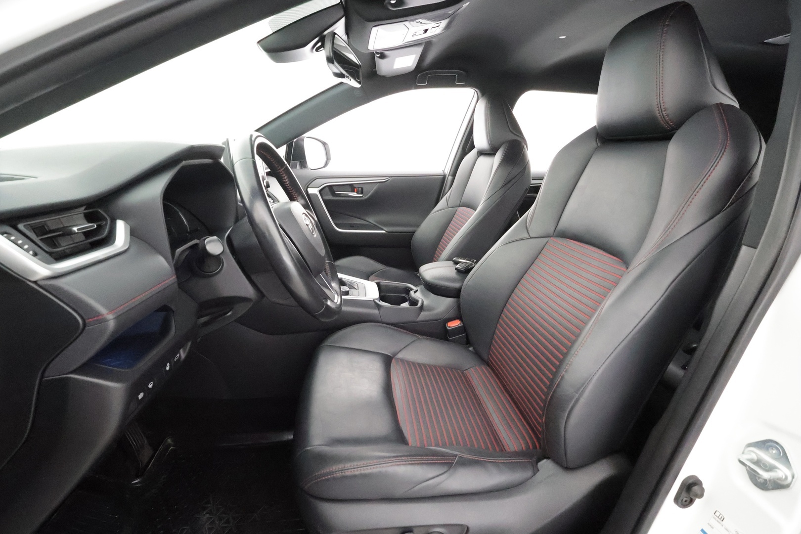 TOYOTA RAV4 Plug-in 2021