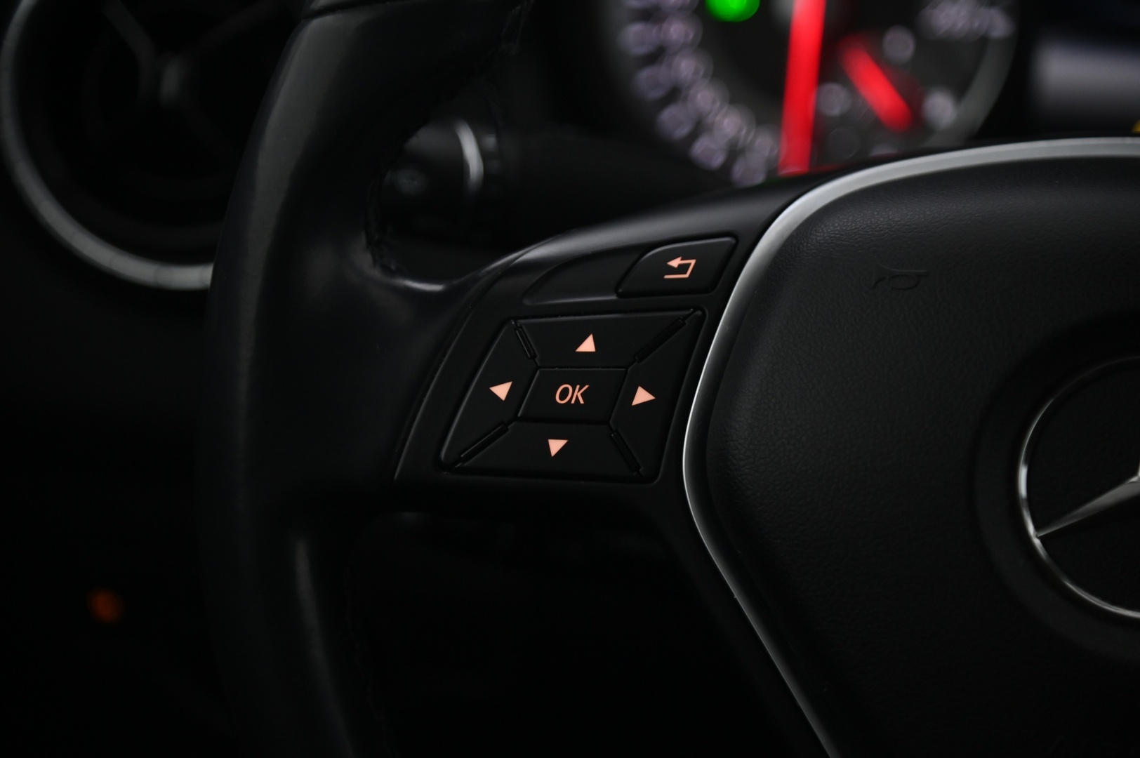 MERCEDES-BENZ CLA 2015