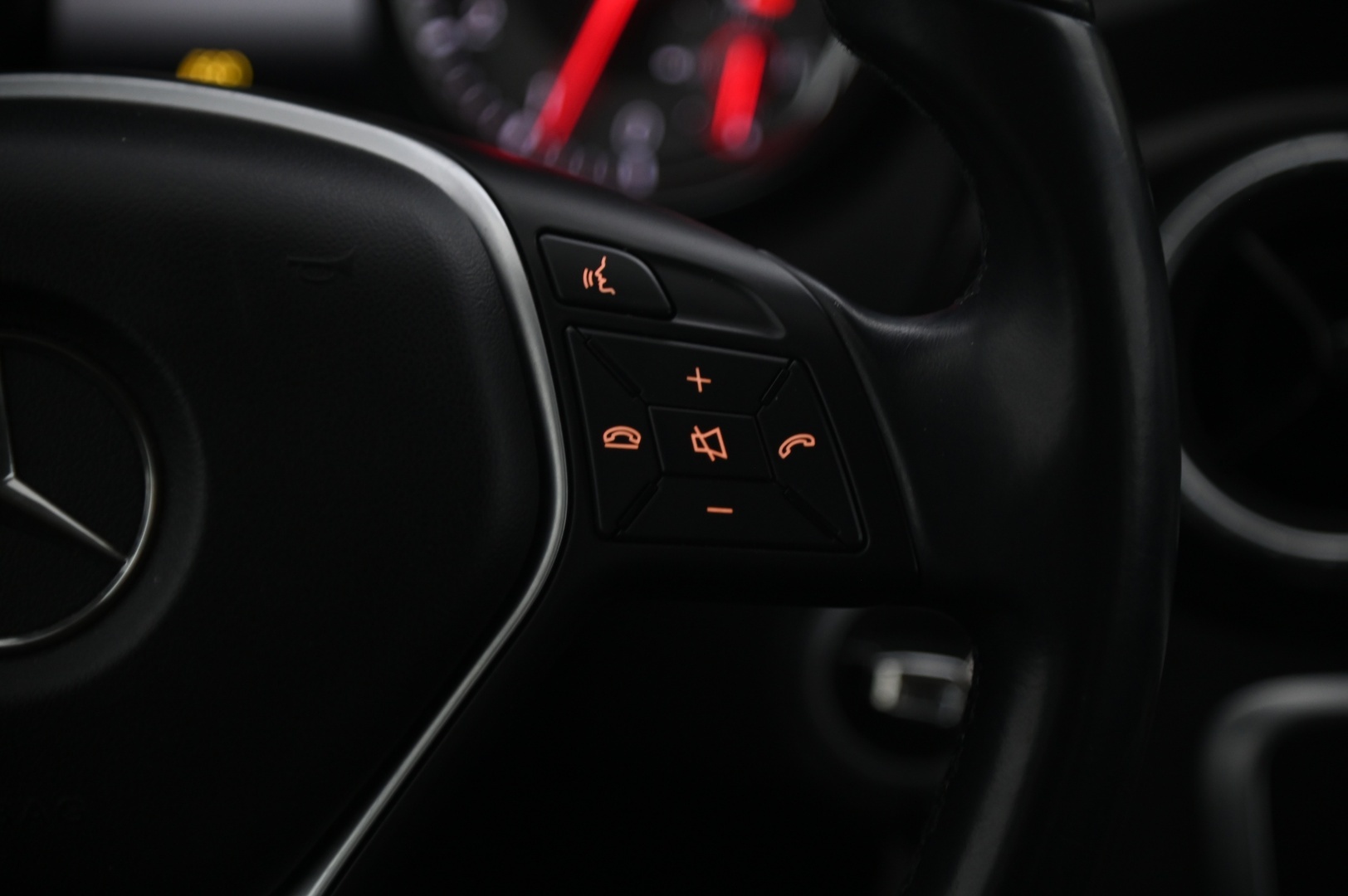 MERCEDES-BENZ CLA 2015