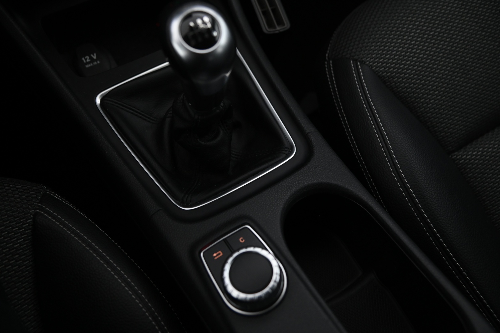 MERCEDES-BENZ CLA 2015