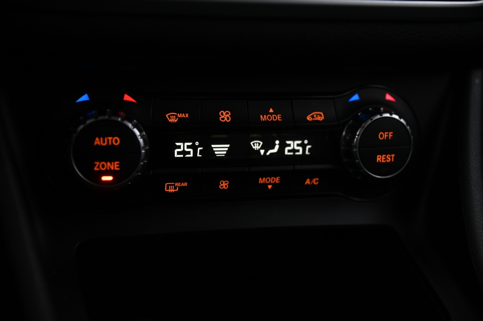 MERCEDES-BENZ CLA 2015