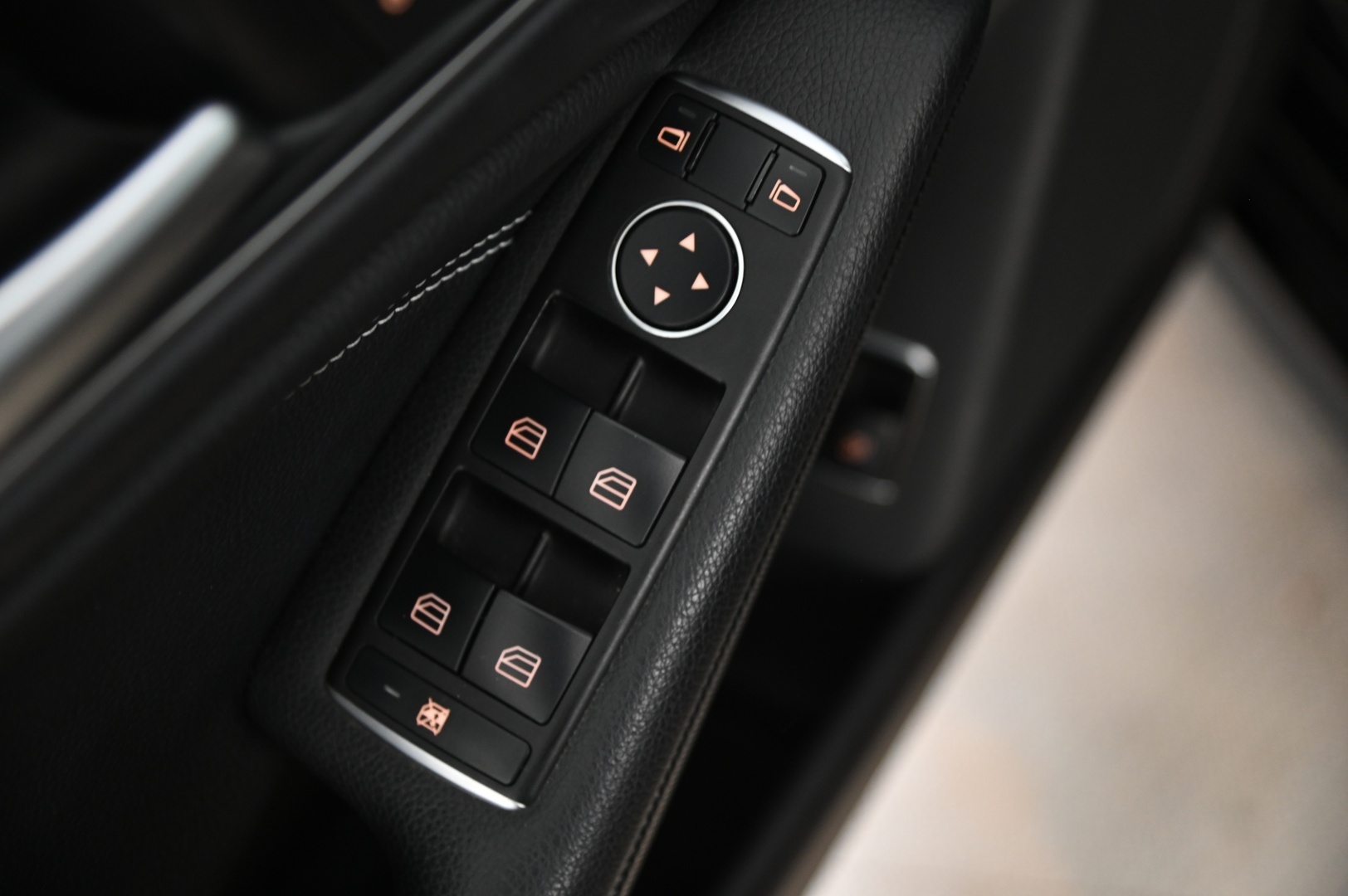 MERCEDES-BENZ CLA 2015