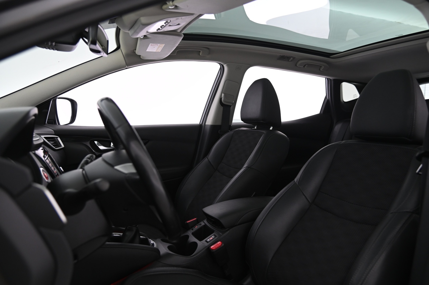 NISSAN Qashqai 2015