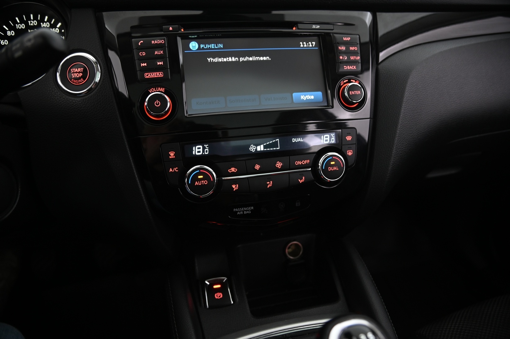 NISSAN Qashqai 2015