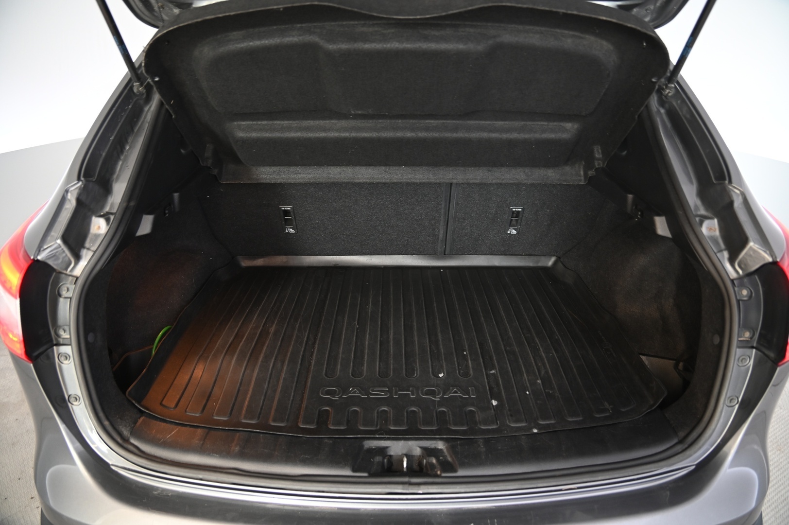 NISSAN Qashqai 2015