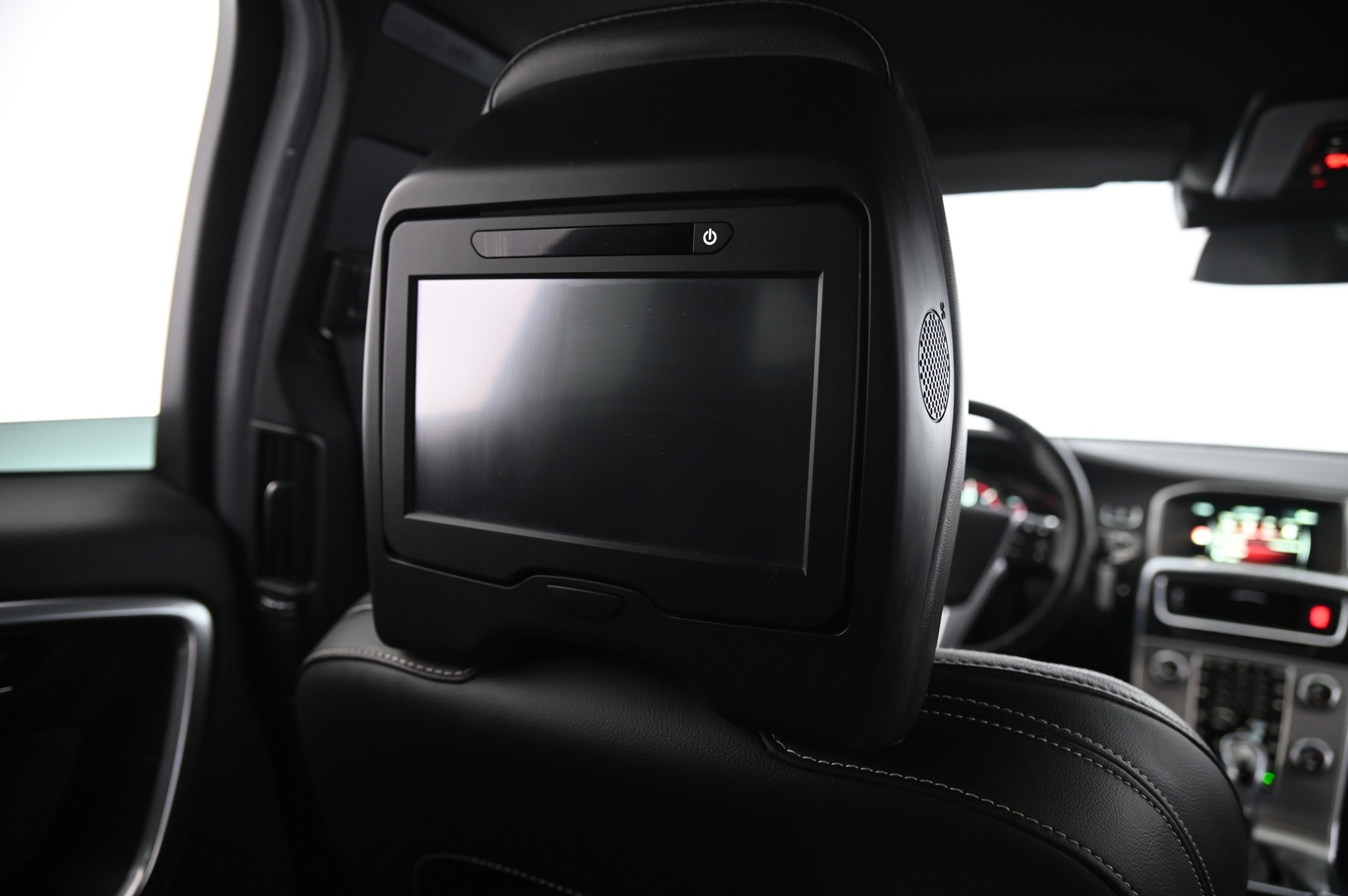 VOLVO V60 2016