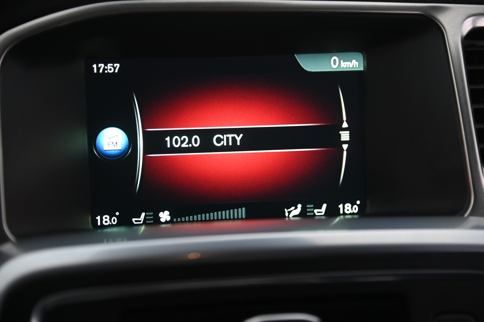 VOLVO V60 2016