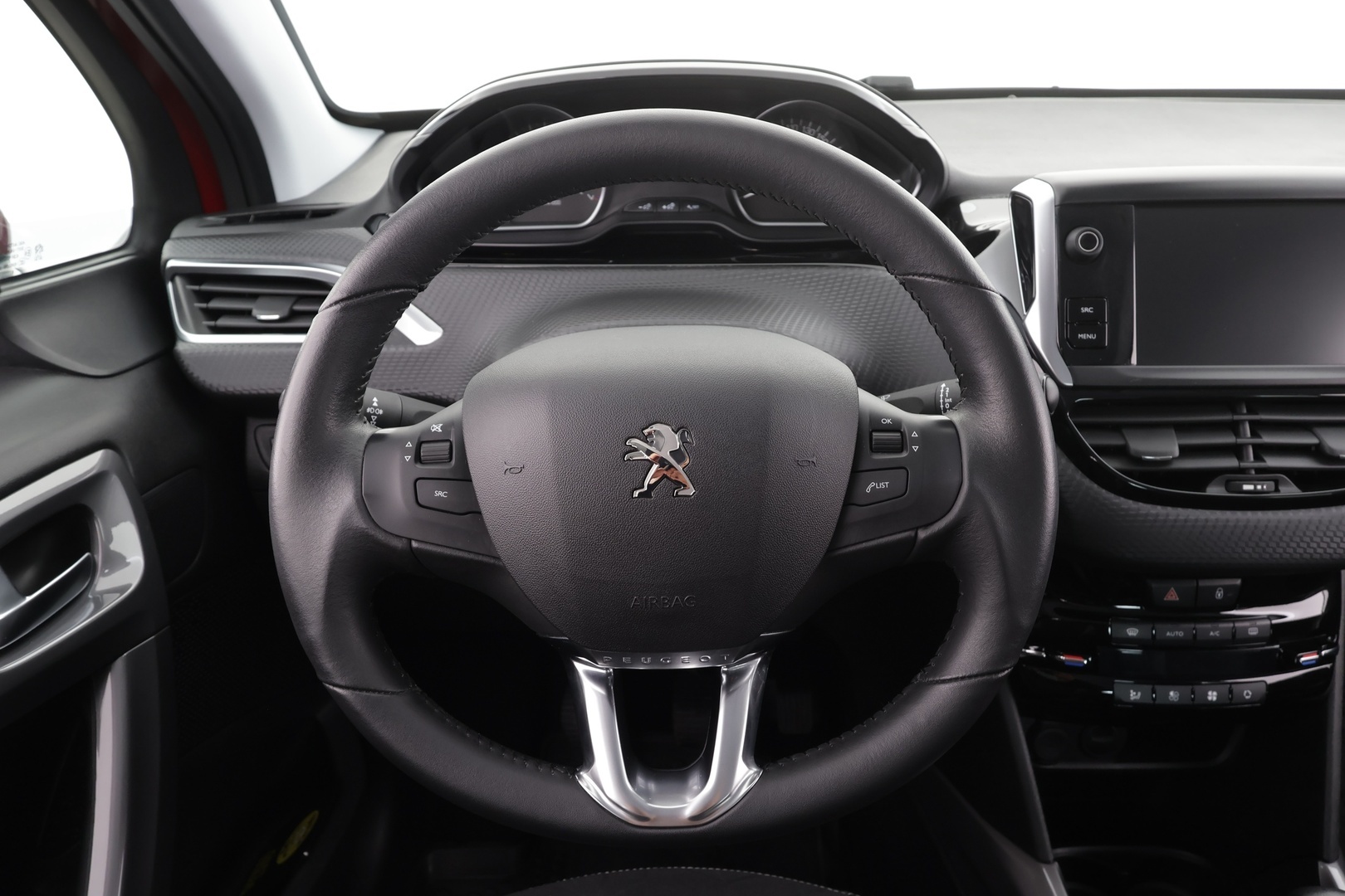 PEUGEOT 2008 2018