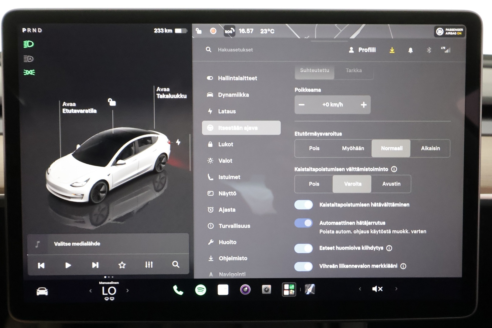 TESLA Model 3 2023